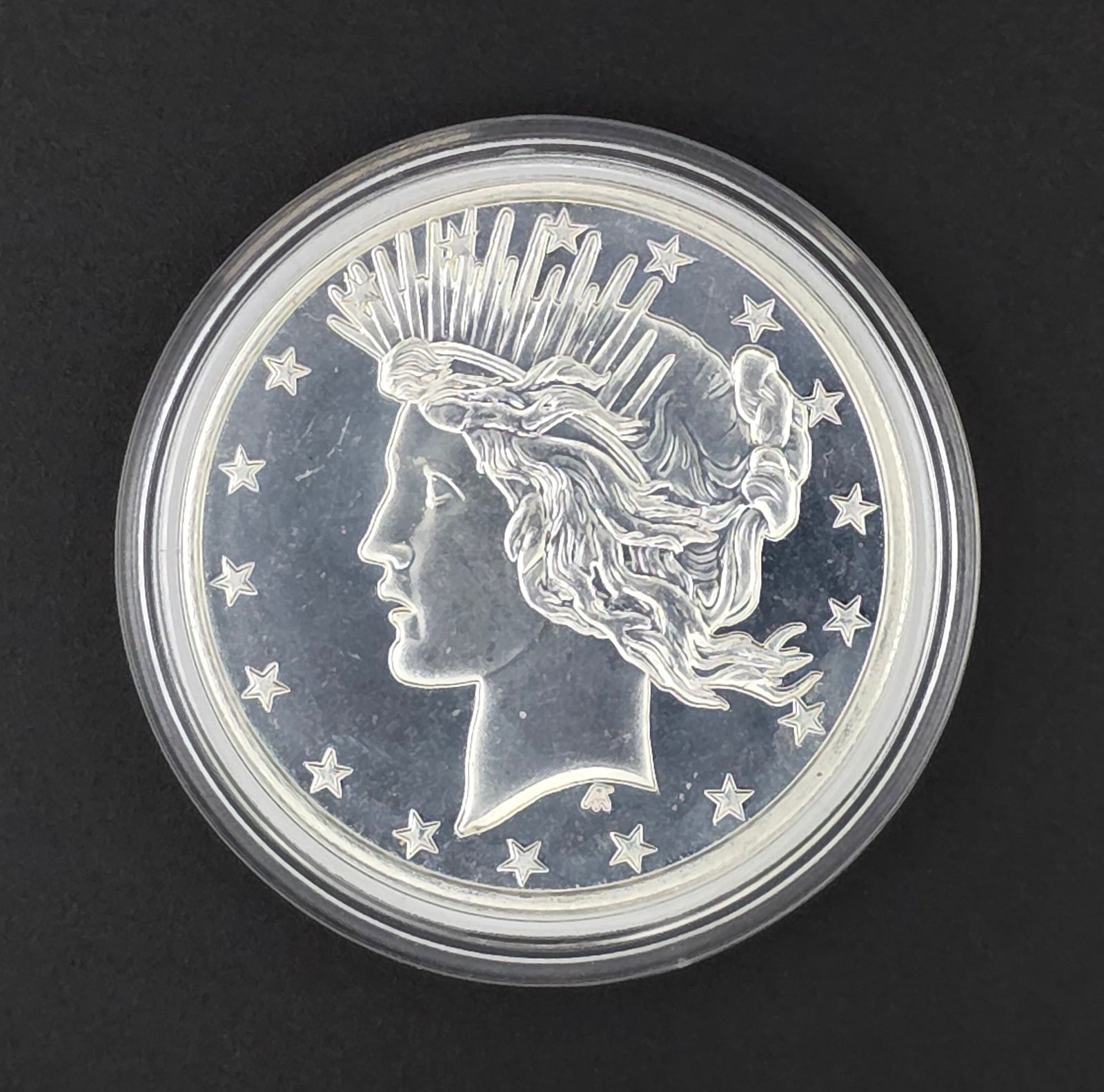 Highland Mint Peace Round - 1oz .999 Fine Silver