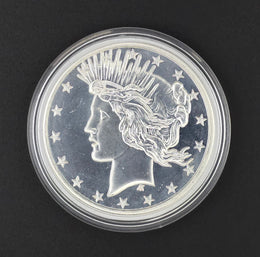 Highland Mint Peace Round - 1oz .999 Fine Silver